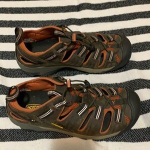 KEEN shoes for men’s size 8